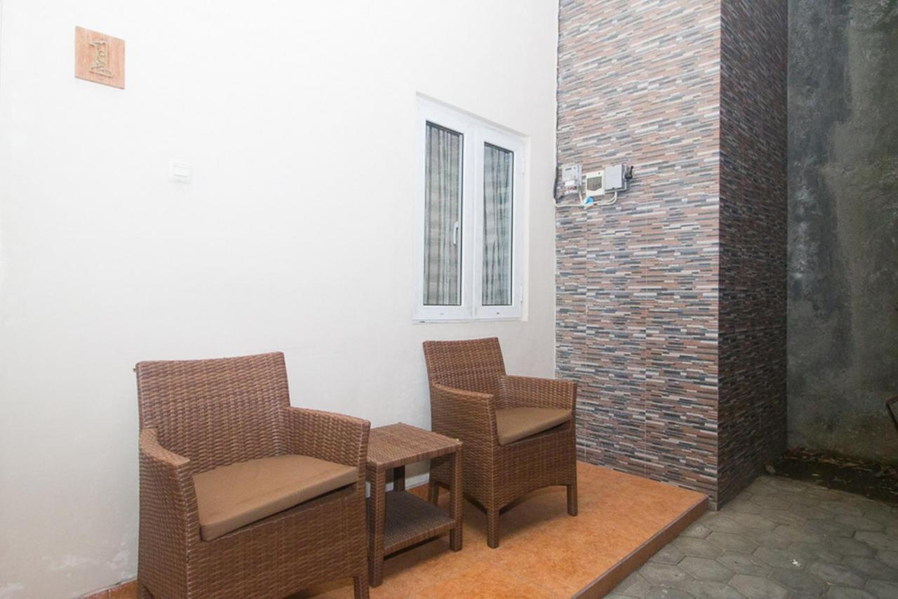 Reddoorz Plus Syariah Near Alun Alun Sampang Sampang  Exteriör bild