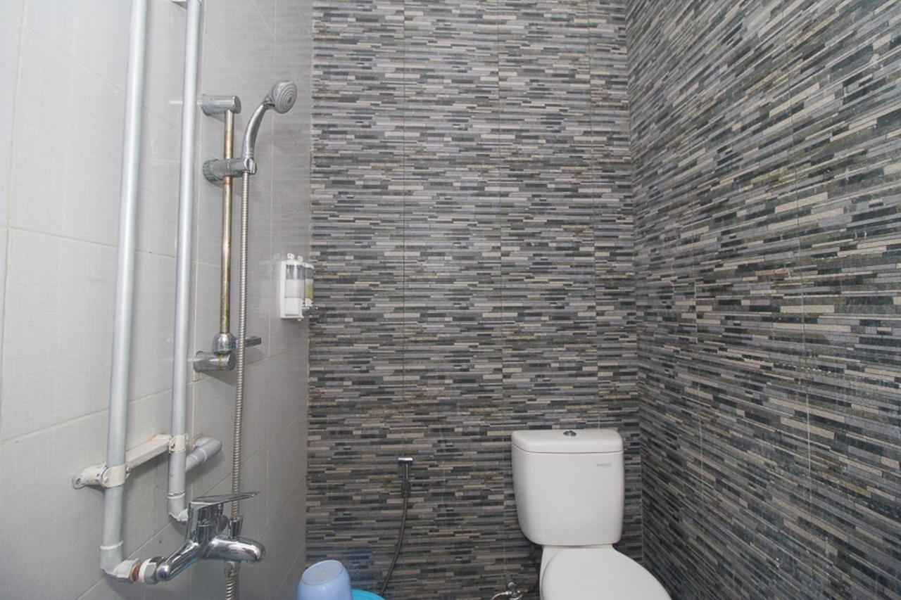 Reddoorz Plus Syariah Near Alun Alun Sampang Sampang  Exteriör bild