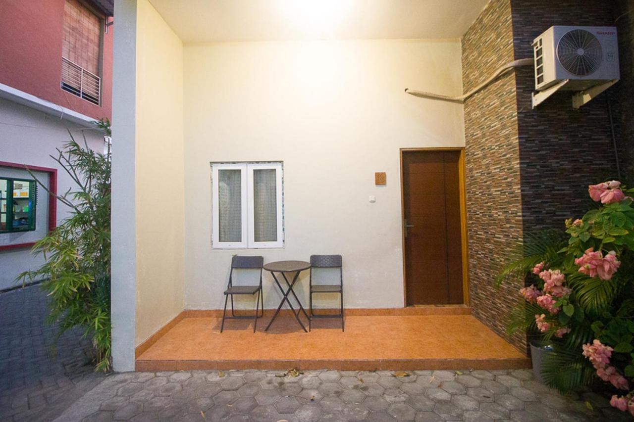 Reddoorz Plus Syariah Near Alun Alun Sampang Sampang  Exteriör bild